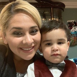 Meet your Posher, Angie